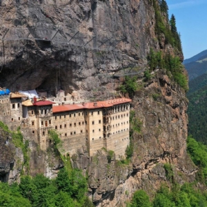 27 TEMMUZ  - 2  AĞUSTOS 2026  KARADENİZ VE BATUM  TURU  ( BATUM KONAKLAMALI )