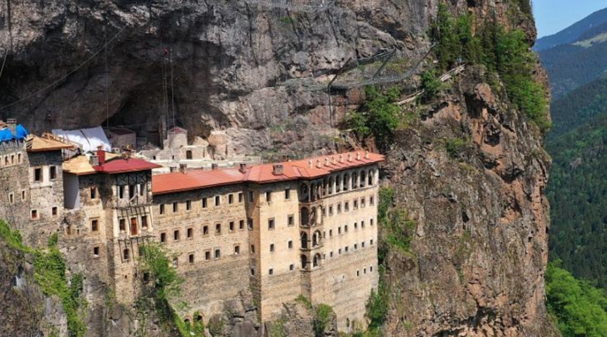 26 EKİM - 1  KASIM 2026 KARADENİZ VE BATUM  TURU  ( BATUM KONAKLAMALI )