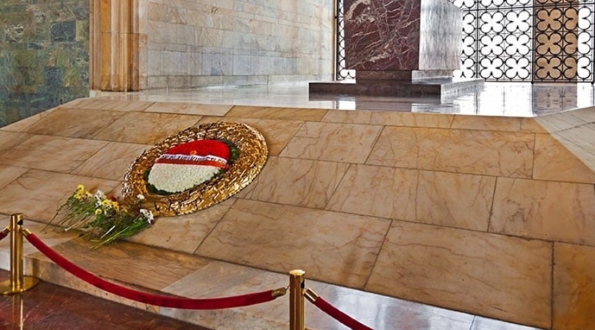 2 KASIM 2025 GÜNÜBİRLİK ANKARA TURU ANITKABİR ZİYARETİ