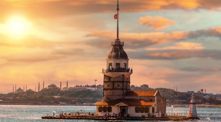 28 ARALIK 2025 İSTANBUL BOĞAZ TURU   VE  GALATA &  TAKSİM  & EMİNÖNÜ TURU