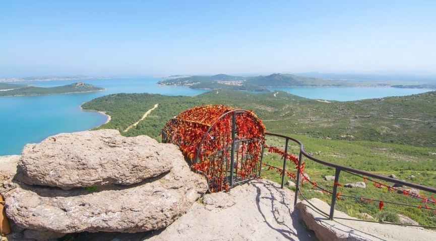22 HAZİRAN  2025  AYVALIK - ŞEYTAN SOFRASI  -  CUNDA ADASI TURU